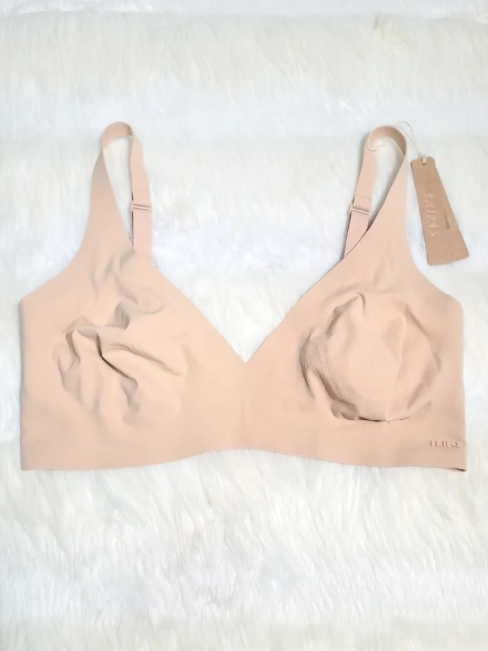 NWT SKIMS Naked Plunge Bra, S DD